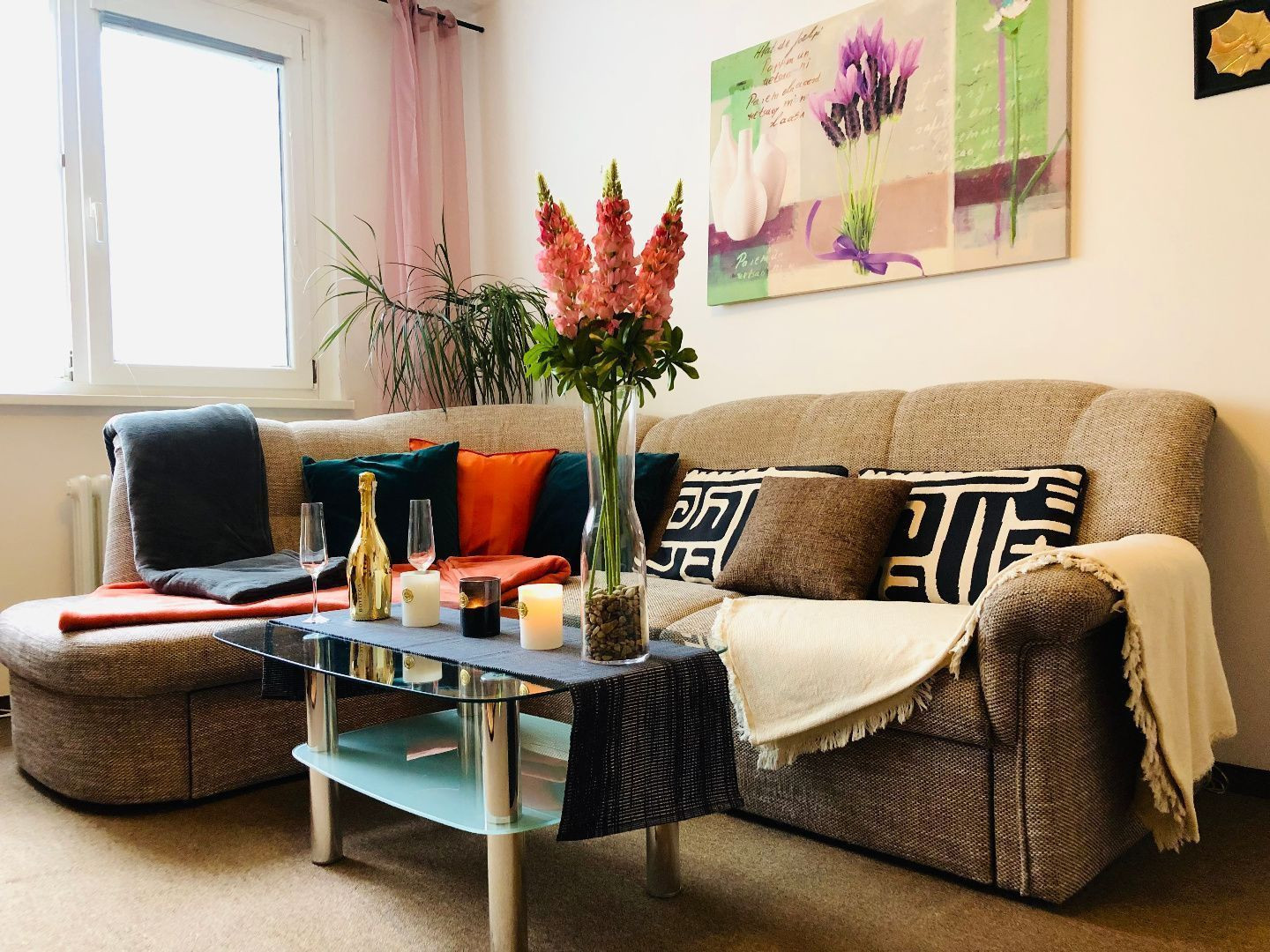 Priestranný 2izbový byt v tichej časti plnej zelene v Dúbravke