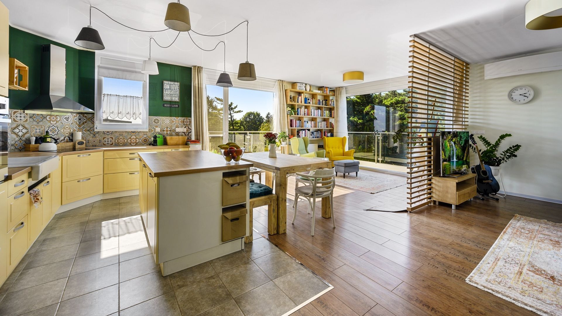 Krásny3 izbový byt (110 m2) na Kolibe s garážovým státim
