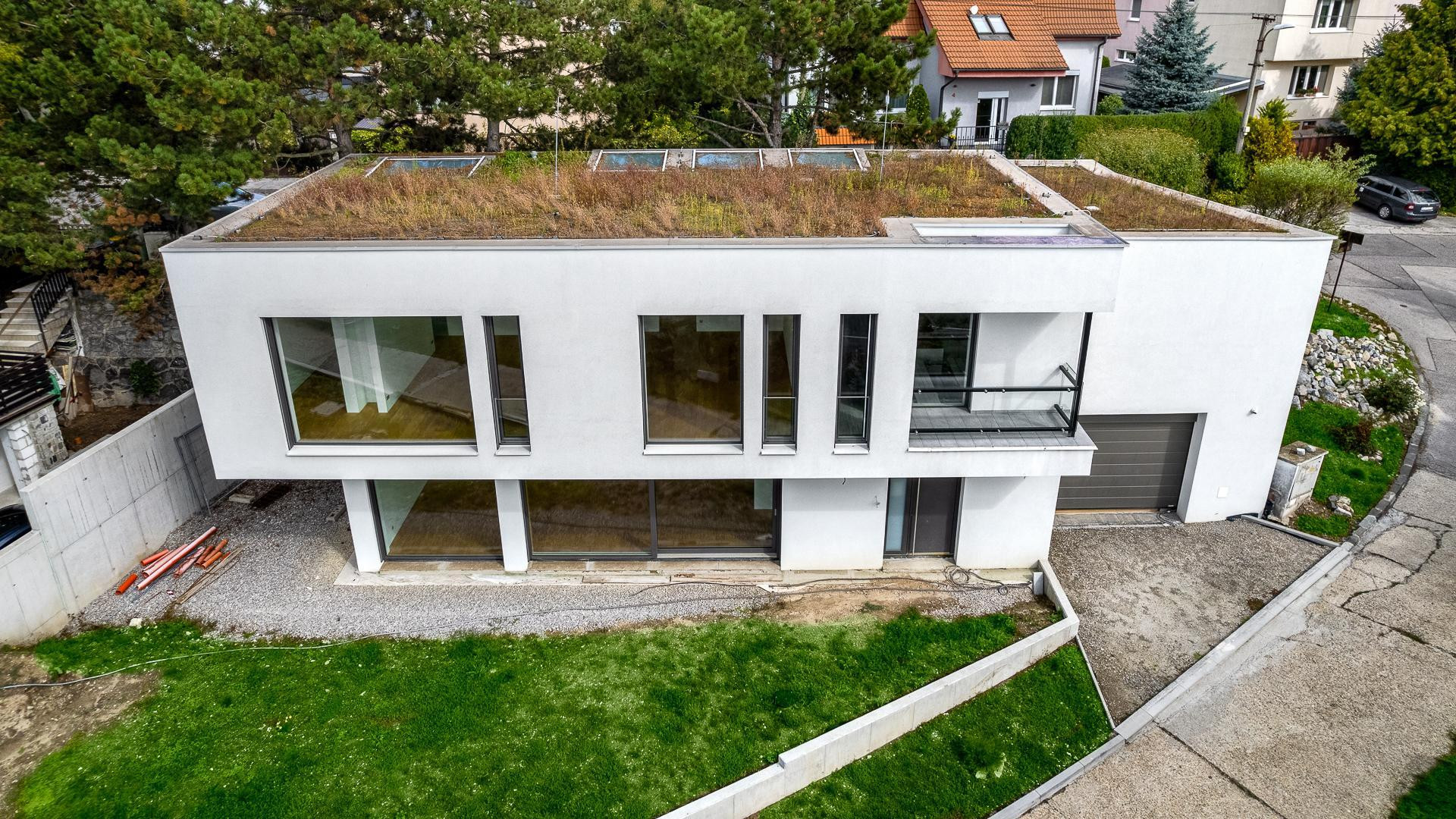 LUXUSNÁ MODERNÁ VILA NA KRAMÁROCH