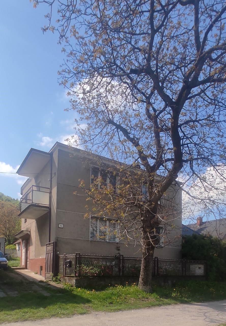 Na predaj rodinný dom v obci Buková