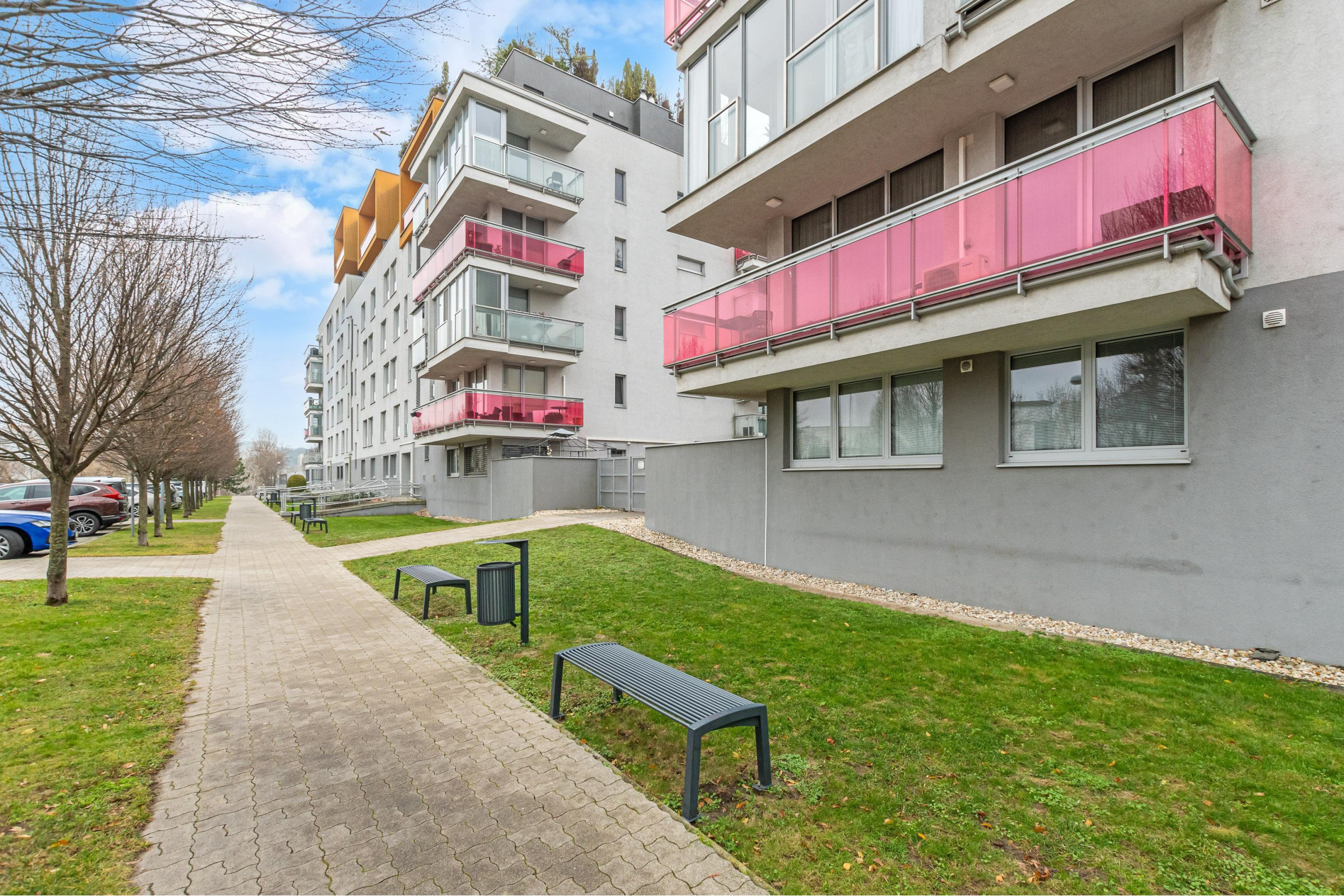 Rezervované: CUBICON - Dizajnový 2 izbový byt v Karlovej vsi