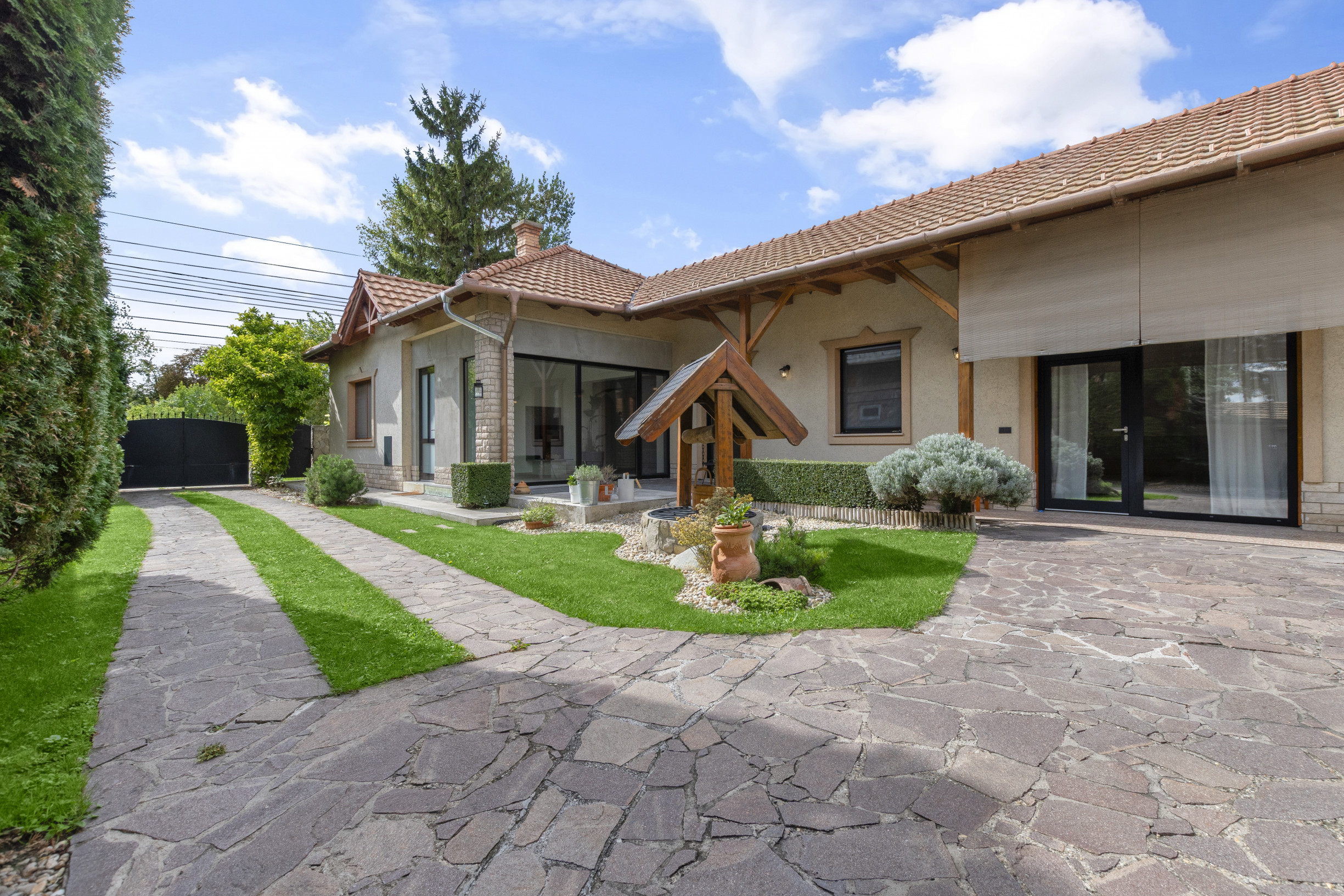 Krásny 4-izb.rodinný dom v obci Hegeyshalom, iba 20 min. od Auparku