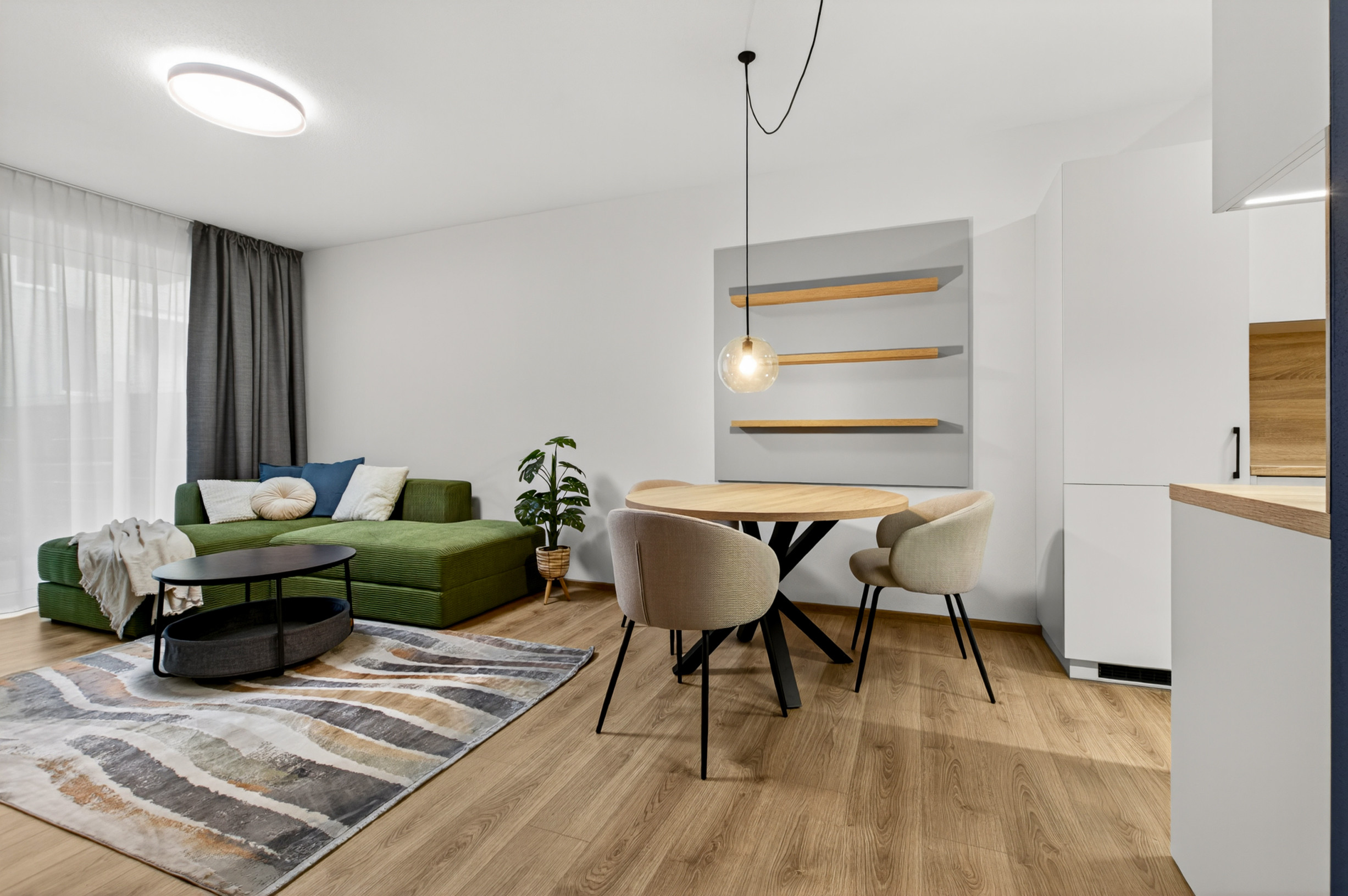 Krásny kompletne zariadený a úplne nový  2-izb.byt v ZM na predaj