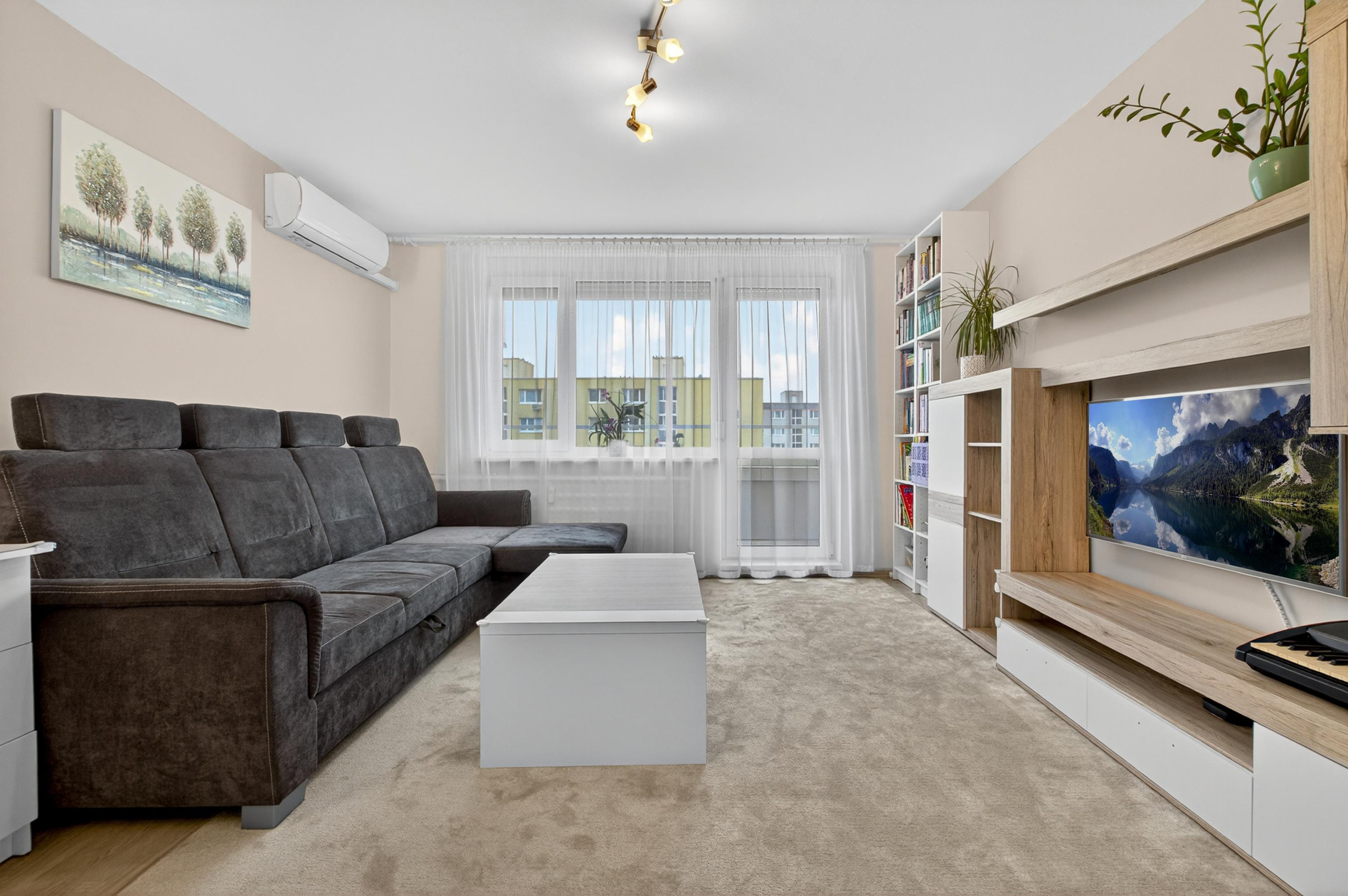 3-izbový byt s dvoma loggiami a pivnicou v Petržalke na Vígľašskej v Bratislave - VIDEO