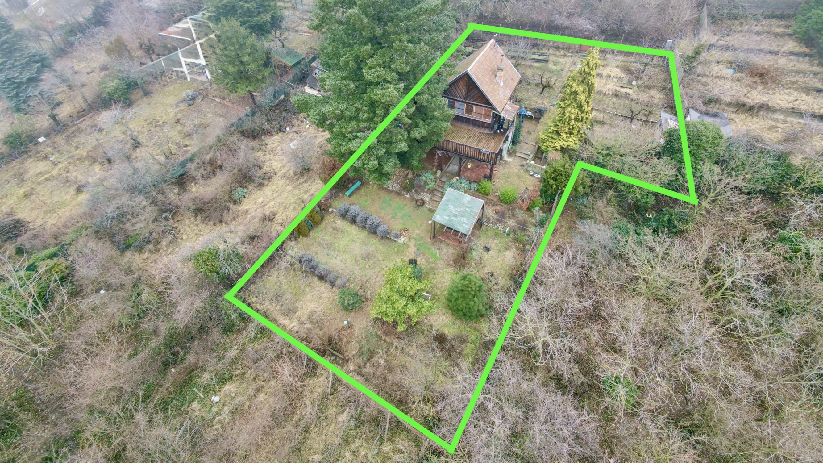 Pozemok s chatou, výhľad na Dunaj. Bratislava I, Bôrik