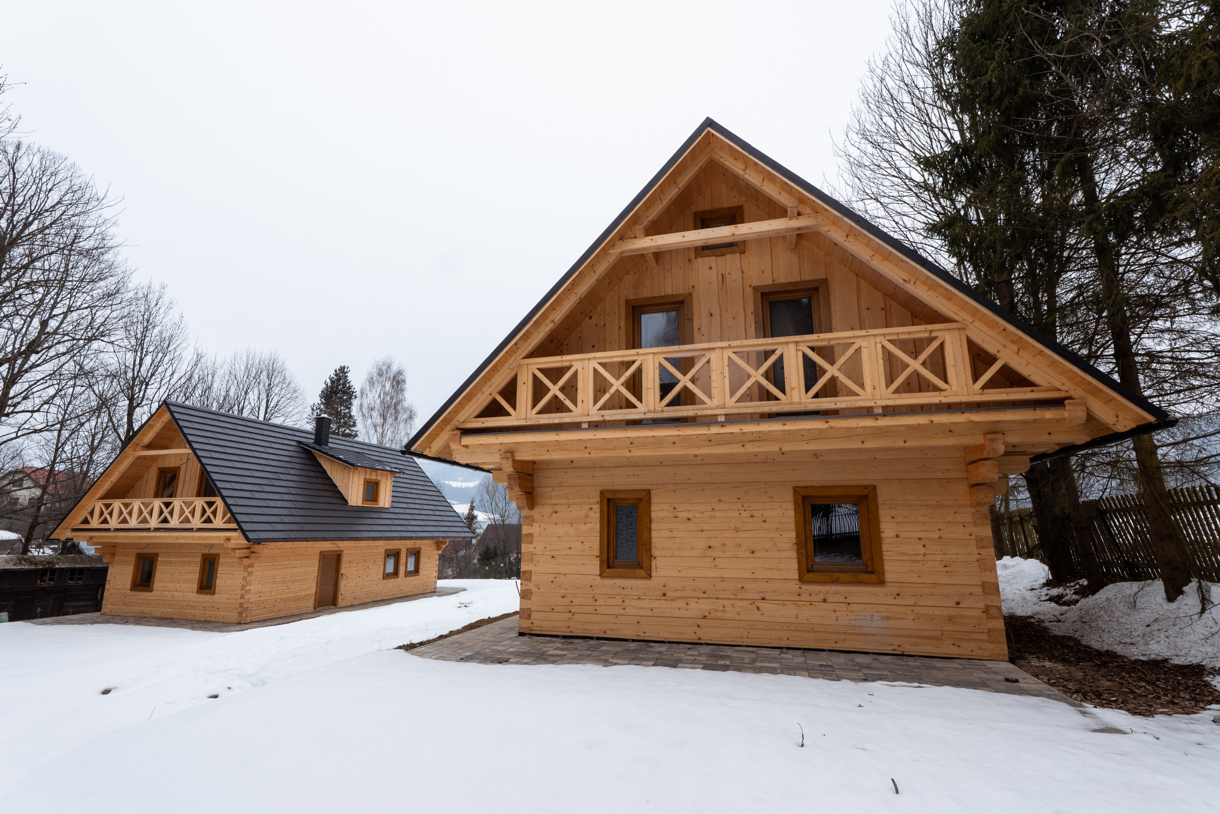 Unikátny rekreačný zrub v krásnej lokalite – Stará Bystrica (Žilinský kraj) - VIDEO