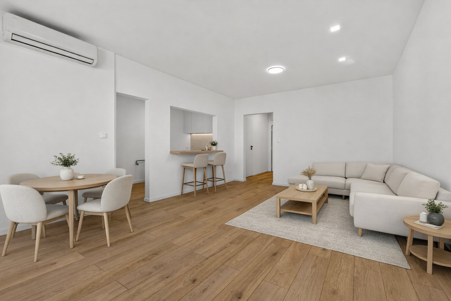 PRIESTRANNÝ 3-IZBOVÝ BYT PO KOMPLETNEJ HĹBKOVEJ REKONŠTRUKCII V RUŽINOVE