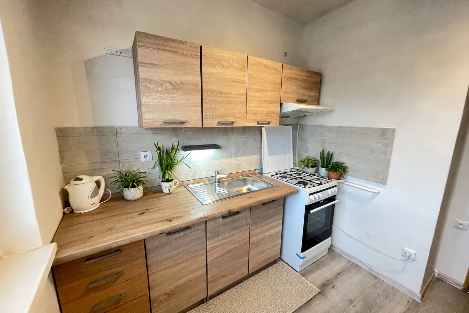 1-IZBOVÝ BYT SO SAMOSTATNOU KUCHYŇOU | NOVÉ MESTO – BÚDYŠÍNSKA