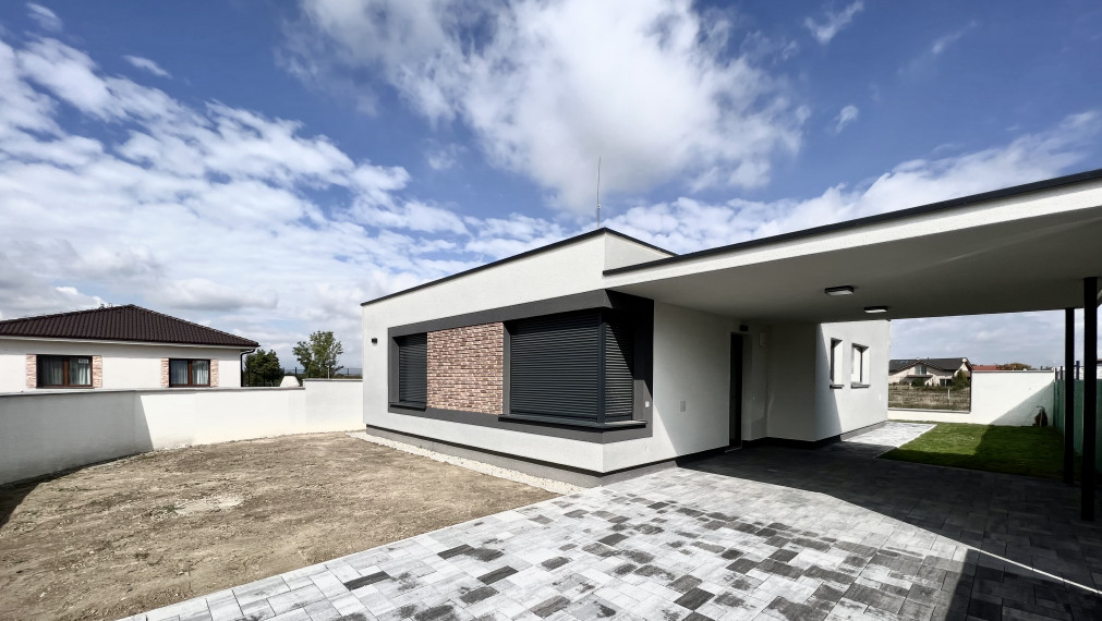 Dômyselne riešený 4-izbový rodinný dom