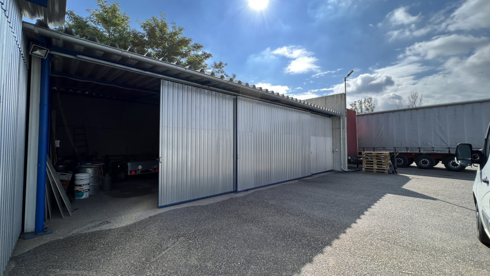 Skladový priestor, garáž, hangár, hala