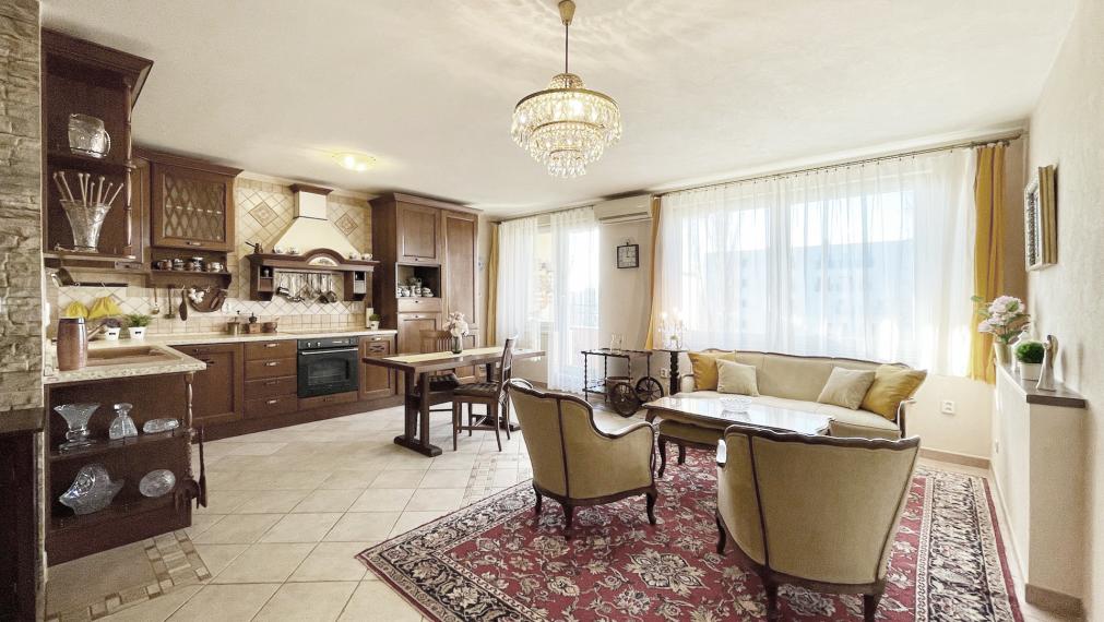 **PREDANÝ** Priestranný kompletne zariadený 2i byt s klimatizáciou za bezkonkurenčnú cenu, Ružinov