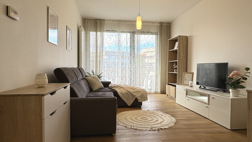 Slnečný, kompletne zariadený 3-izbový byt s balkónom v Cubicon Gardens