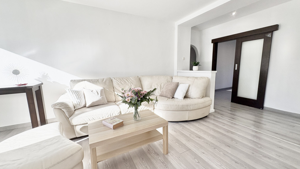 Slnečný 3-Izbový byt pri Štrkoveckom jazere - VIDEO