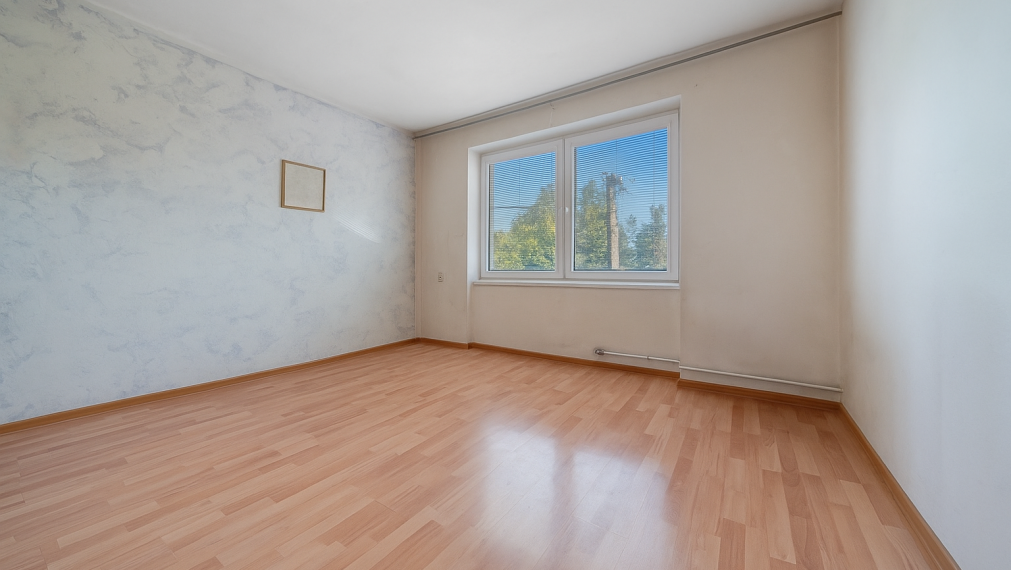 SUPER CENA 3-izbový byt, pôvodný stav, 40min. od Bratislavy