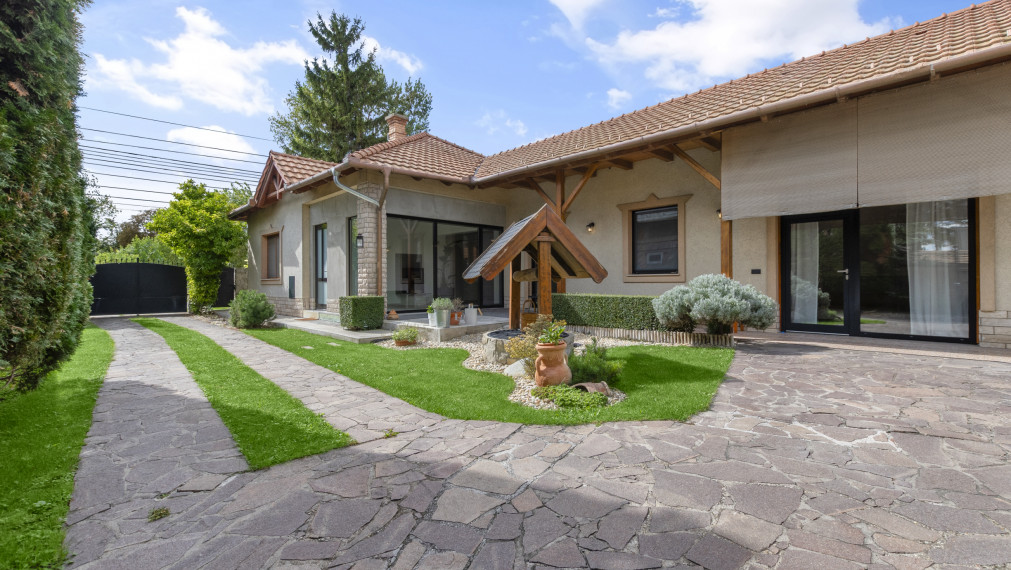 Krásny 4-izb.rodinný dom v obci Hegeyshalom, iba 20 min. od Auparku