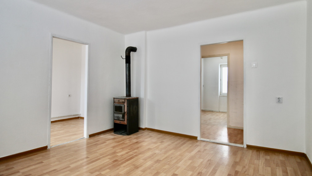 NAJLACNEJŠÍ 3-izbový byt, BA, TT kraj, 40minút od Bratislavy