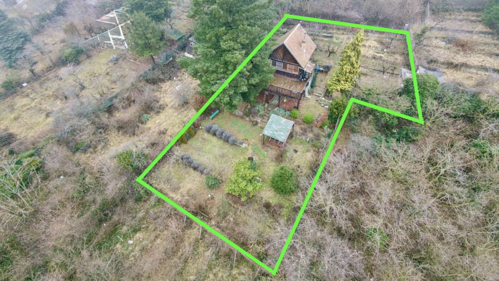 Pozemok s chatou, výhľad na Dunaj. Bratislava I, Bôrik