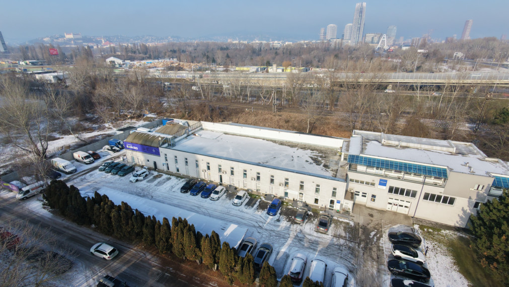 Developerský pozemok na bytovú a polyfunkčnú výstavbu, Petržalka – Šustekova ulica