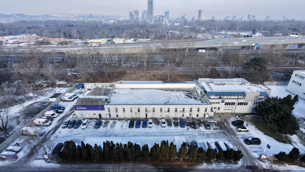 Polyfunkčná budova s parkovacím domom, Petržalka – Šustekova ulica