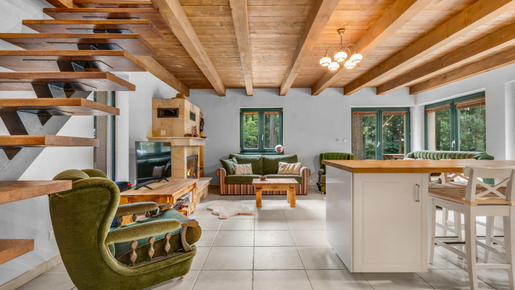 Krásna chata v nádhernom prostredí Rohožníka s vynikajúcou dostupnosťou z BA.