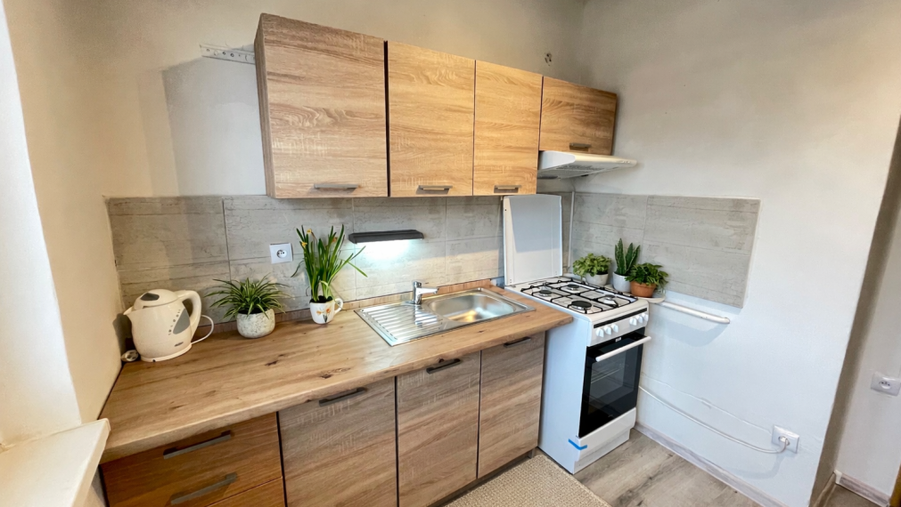 1-IZBOVÝ BYT SO SAMOSTATNOU KUCHYŇOU | NOVÉ MESTO – BÚDYŠÍNSKA