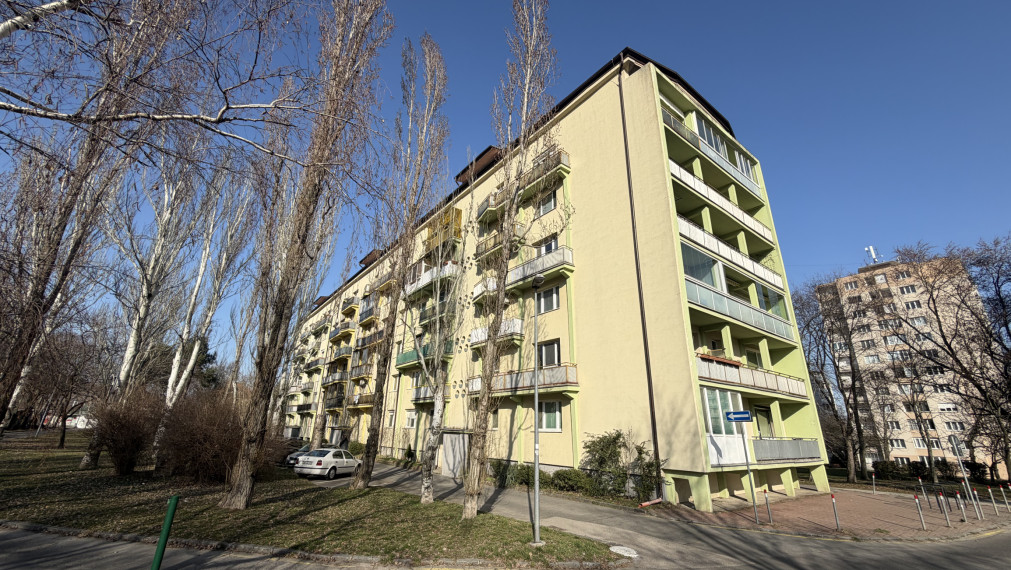 Príjemný 2,5-izbový byt s loggiou aj balkónom v obľúbenej lokalite