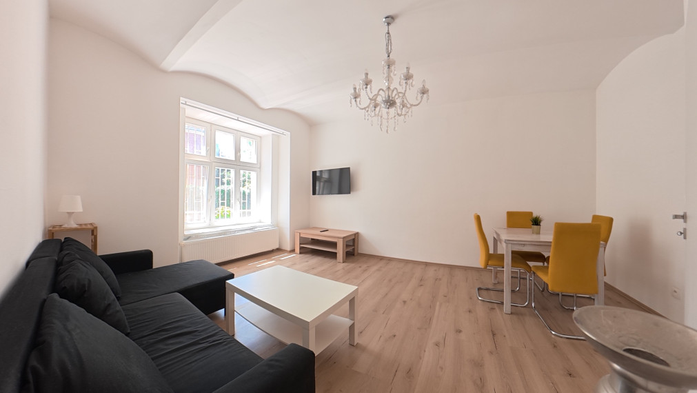 INVESTIČNÝ 2-IZBOVÝ BYT 63 m² V CENTRE BRATISLAVY – PALISÁDY