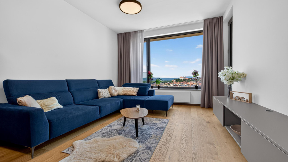 SKY PARK | DIZAJNOVÝ 2-IZBOVÝ BYT NA 23. POSCHODÍ S VÝHĽADOM NA HRAD
