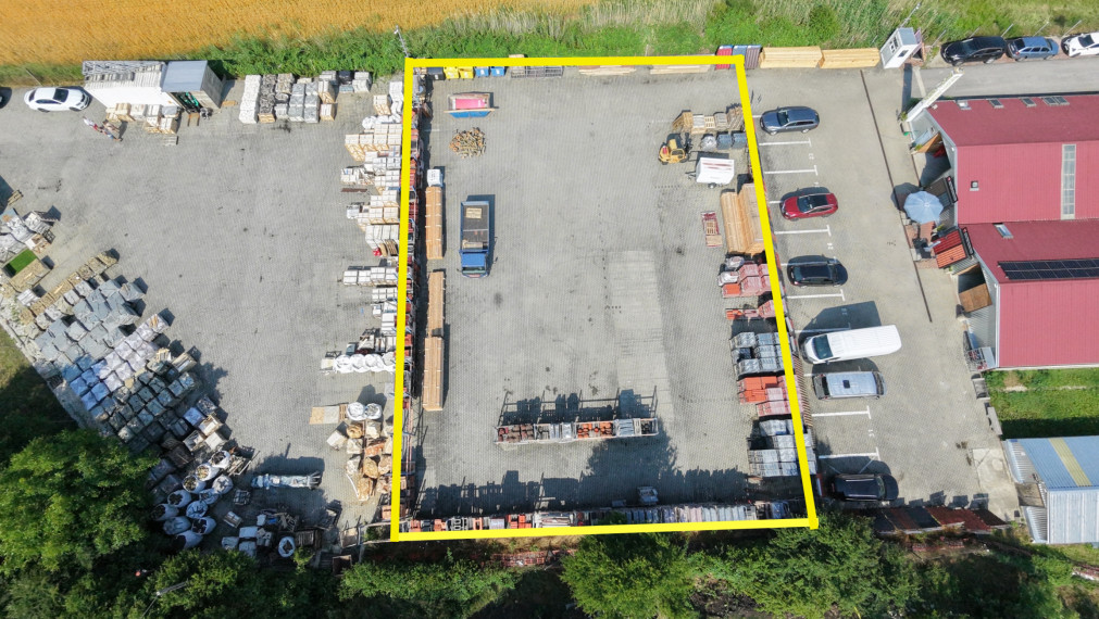 Spevnená plocha 1 050 m² pre nákladné autá, kontajnery a skladovanie – Záhorská Bystrica, D2