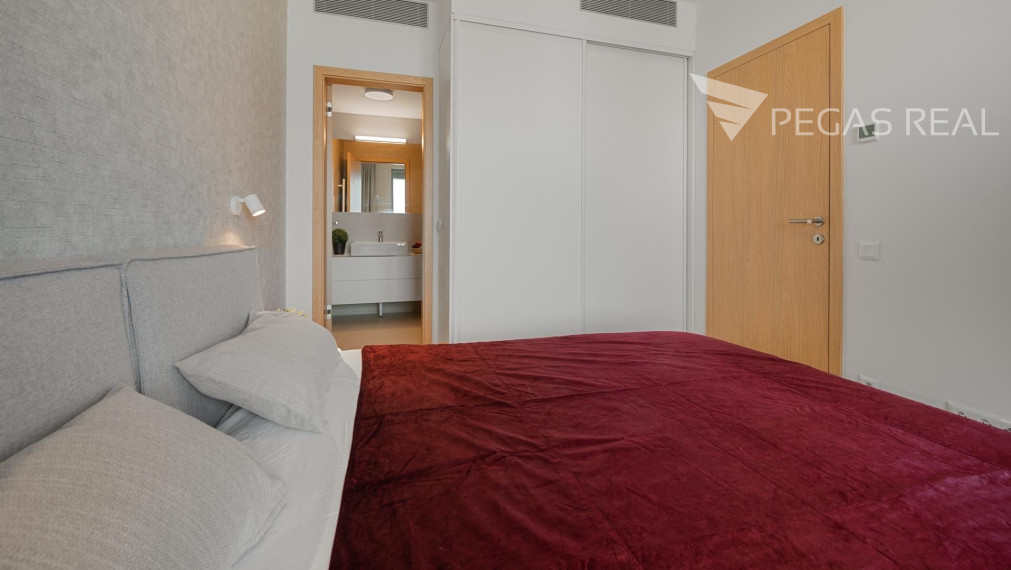 SKY PARK: Krásny 2 izbový byt na 20. poschodí