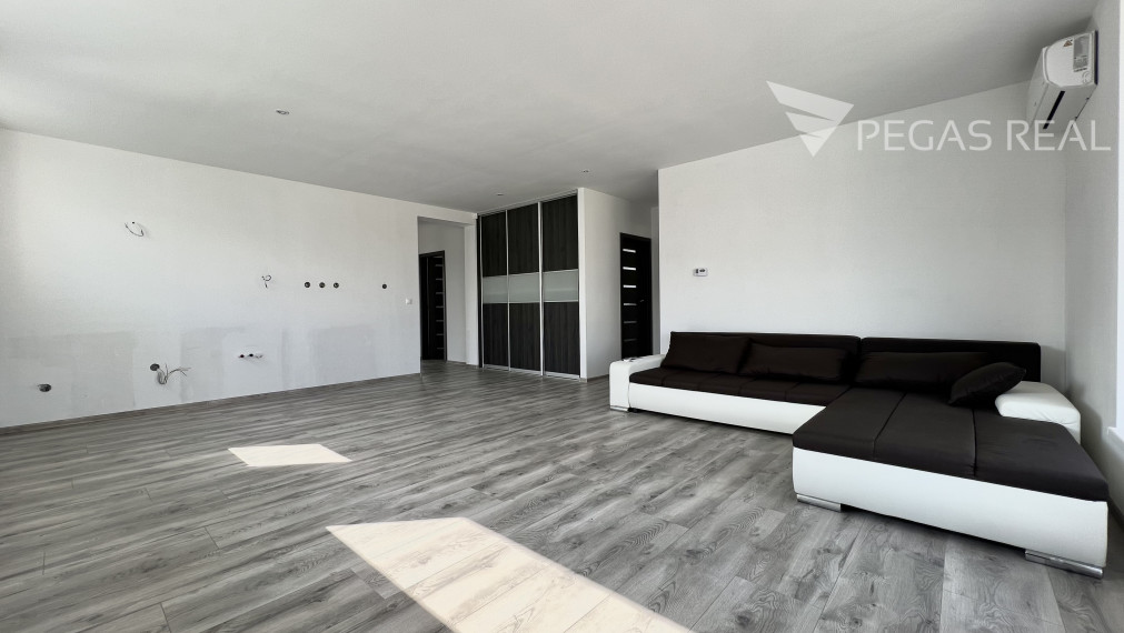 Dômyselne riešený 4-izbový rodinný dom