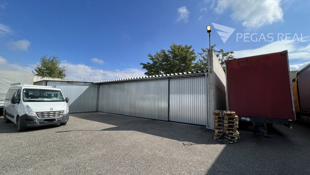 Skladový priestor, garáž, hangár, hala