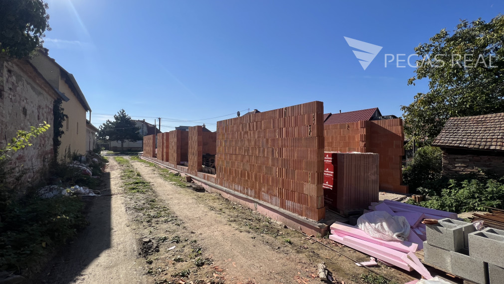 Moderný vidiecky 3 izbový dom v Chorvátskom Grobe