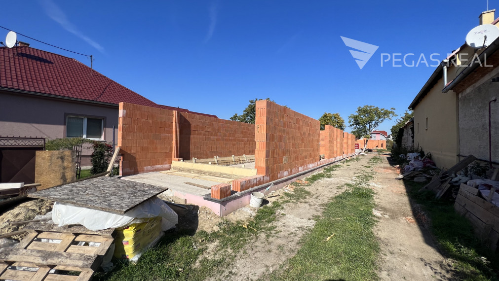 Moderný vidiecky 3 izbový dom v Chorvátskom Grobe