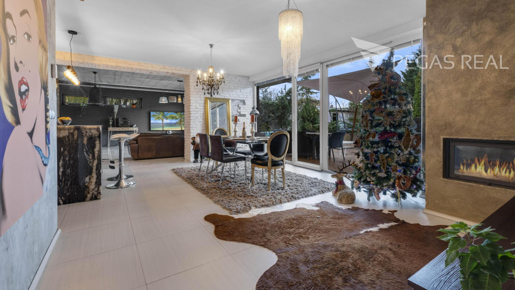 Luxusný 5 izbový dom  s bazénom v Chorvátskom Grobe