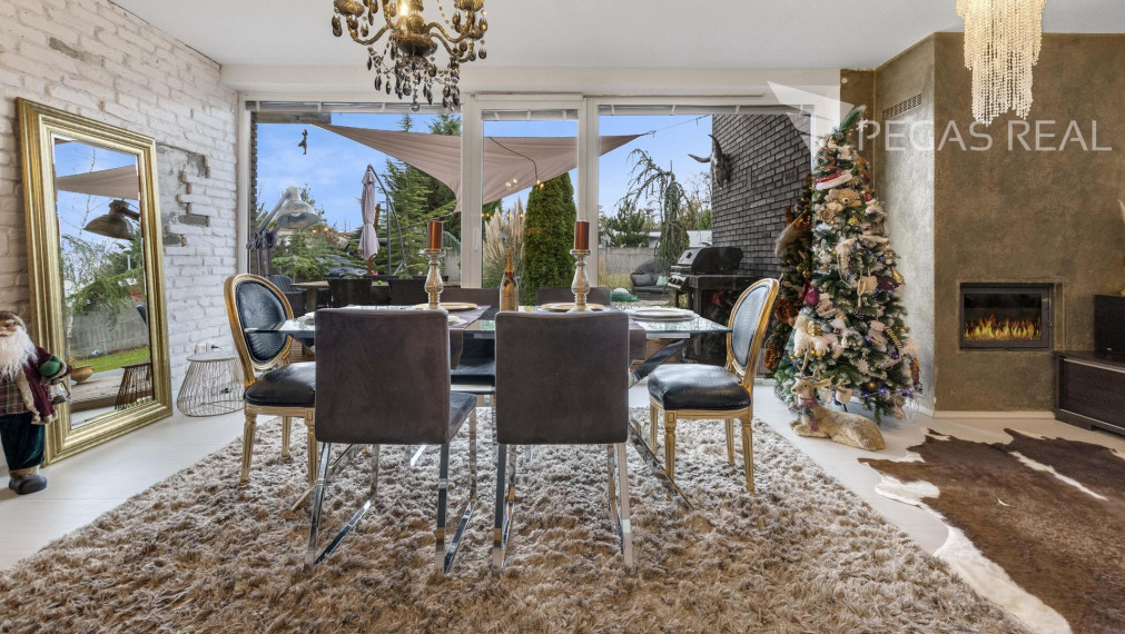 Luxusný 5 izbový dom  s bazénom v Chorvátskom Grobe