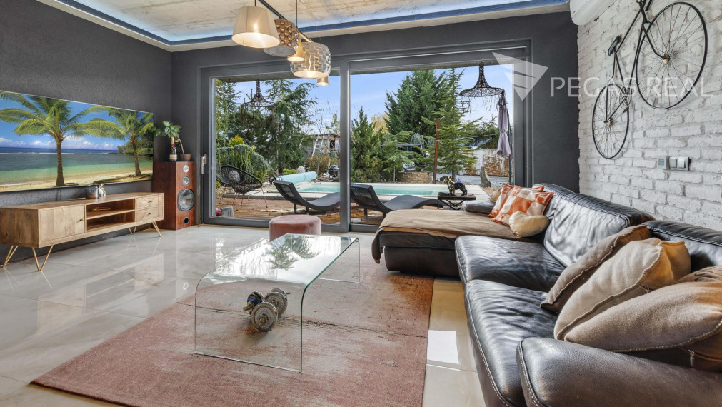 Luxusný 5 izbový dom  s bazénom v Chorvátskom Grobe