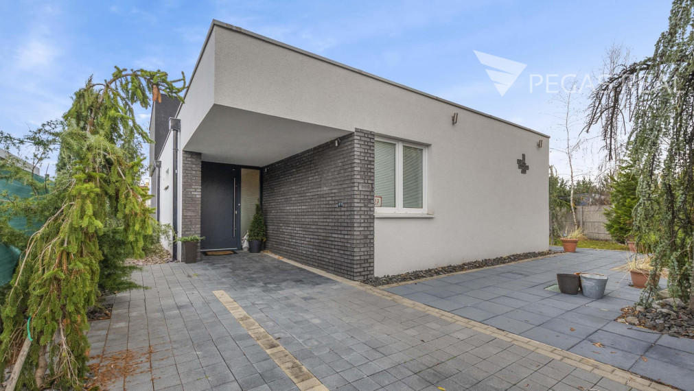 Luxusný 5 izbový dom  s bazénom v Chorvátskom Grobe