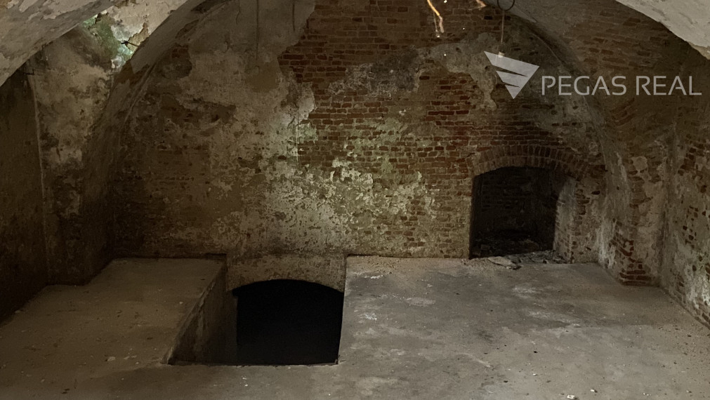 Zaujímavý pivničný priestor v Senci na predaj