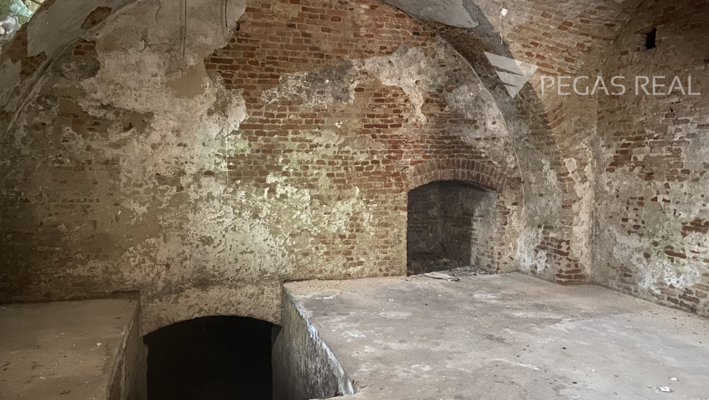 Zaujímavý pivničný priestor v Senci na predaj