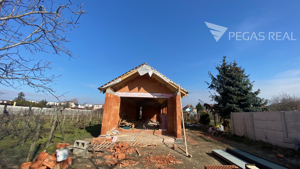 Moderný vidiecky 4 izbový rodinný dom v Chorvátskom Grobe