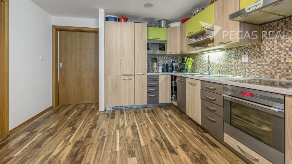 6,5 izbový priestranný apartmán v Petržalke vo Vienna Gate