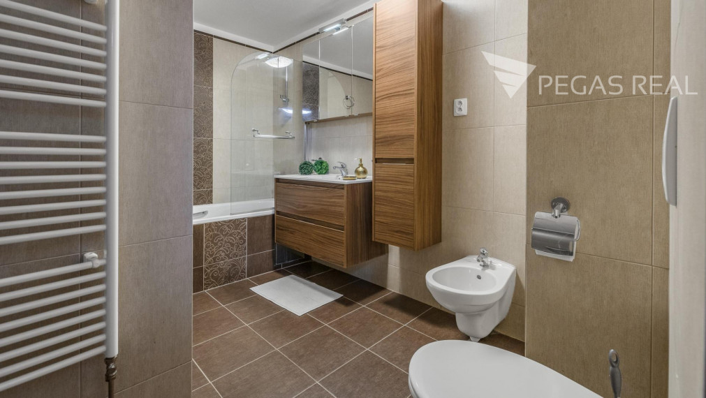 6,5 izbový priestranný apartmán v Petržalke vo Vienna Gate