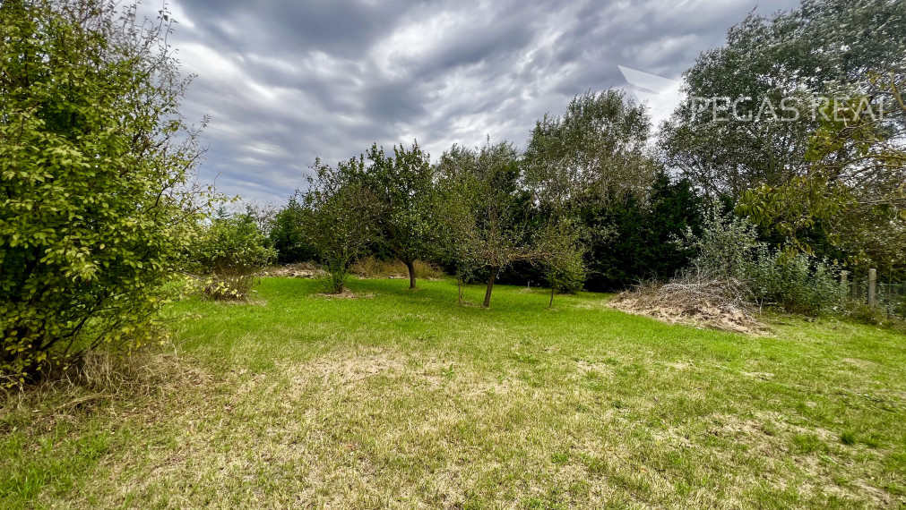 Krásny stavebný pozemok Komárno - Dlhá Stráž