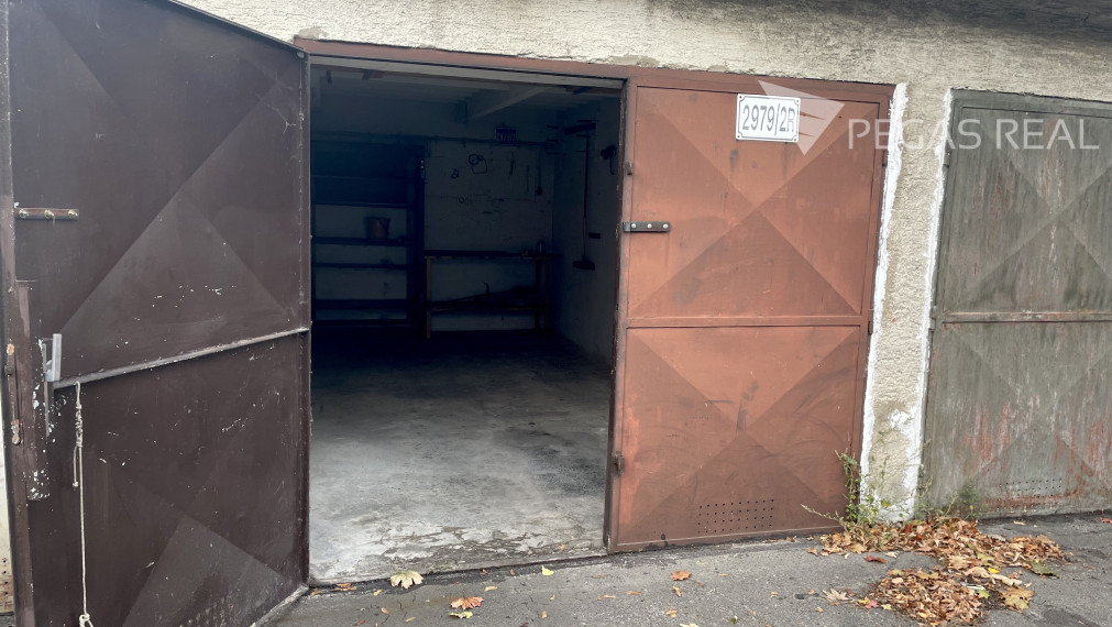 Na predaj garáž na Papraďovej ul. v BA - Ružinove