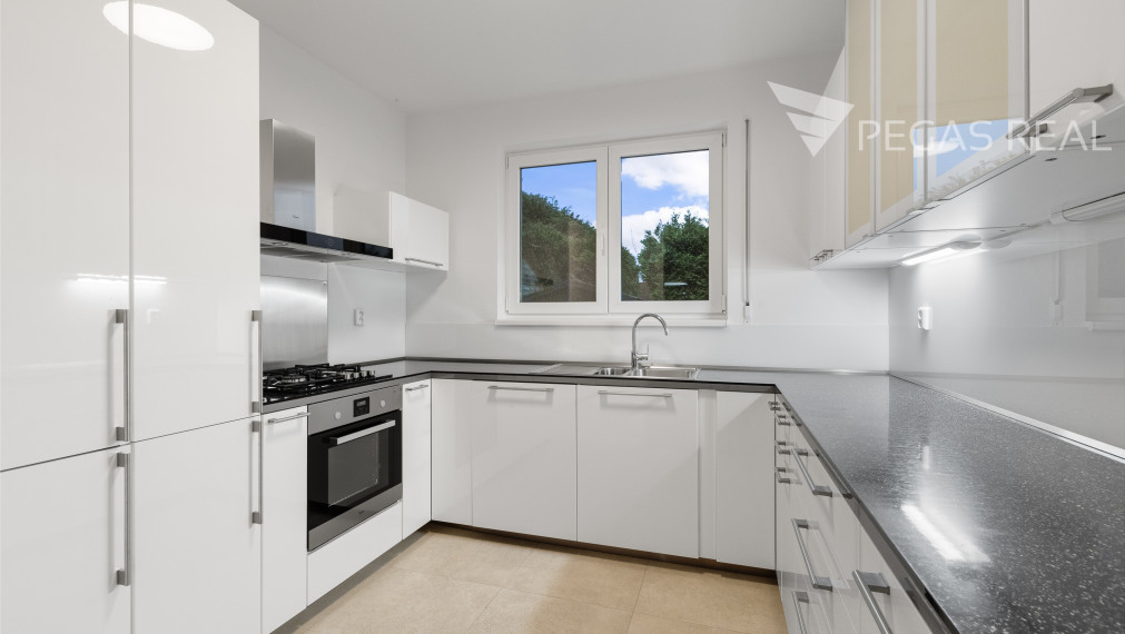 Na prenájom 5 - izbový rodinný dom v Záhorskej Bystrici na Strmom Vŕšku