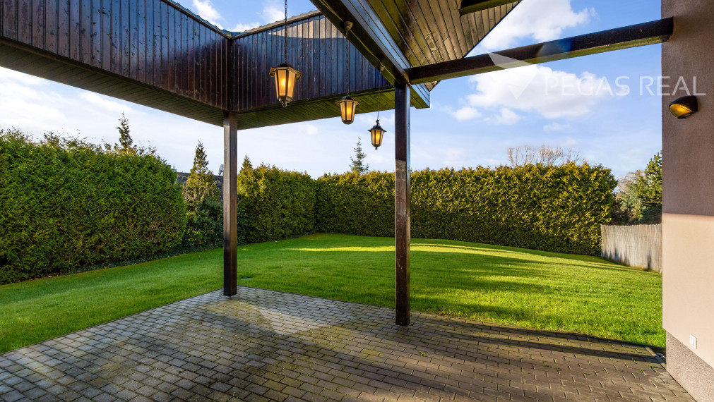 Na prenájom 5 - izbový rodinný dom v Záhorskej Bystrici na Strmom Vŕšku