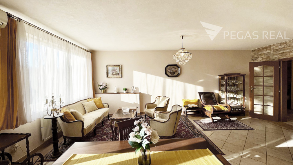 **PREDANÝ** Priestranný kompletne zariadený 2i byt s klimatizáciou za bezkonkurenčnú cenu, Ružinov