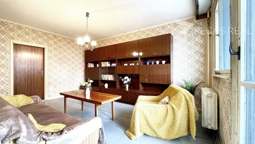 PREDANÝ - Slnečný 4i byt v príjemnom tichom prostredí neďaleko DK Dúbravka