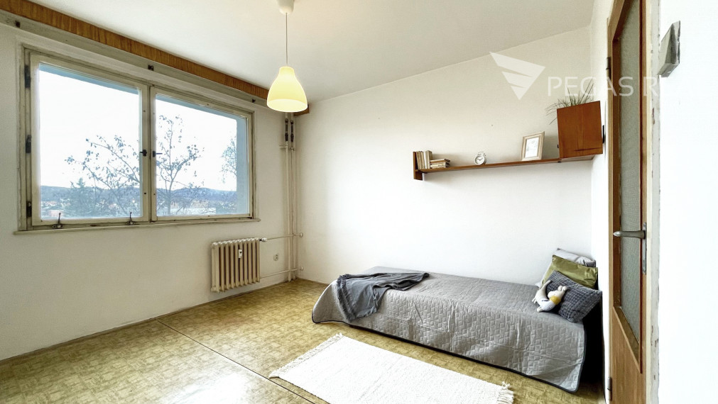 PREDANÝ - Slnečný 4i byt v príjemnom tichom prostredí neďaleko DK Dúbravka